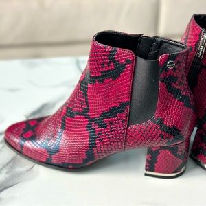 Calvin Klein Boots size 8.5
